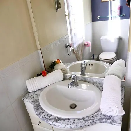 Town House, Gite De Charme 펜션