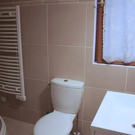 Town House, Gite De Charme 사흘라 라 카네다